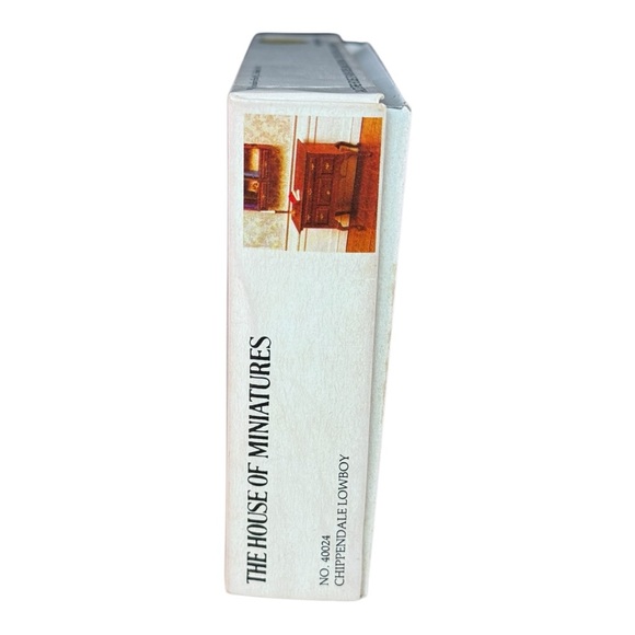 House of Miniatures Chippendale Lowboy (Model #40024) - Picture 7 of 10